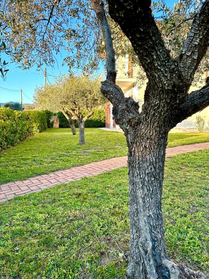 Abitatt Aparthotel Fosdinovo Exteriör bild